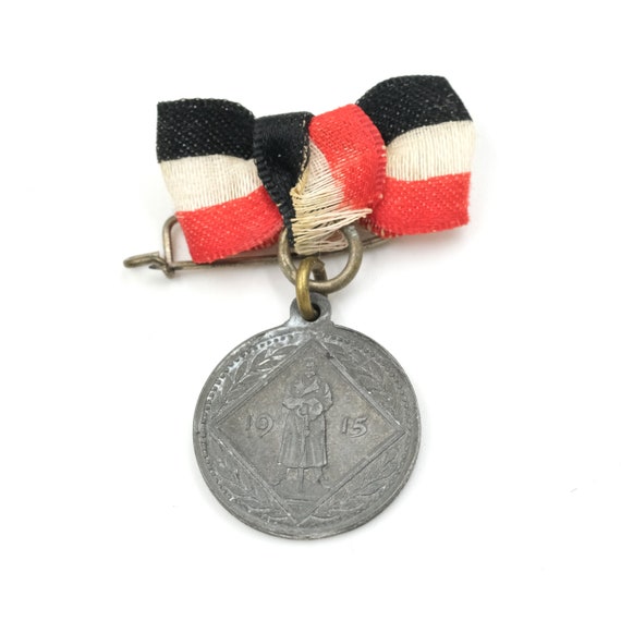 Antique 1915 German Hindenberg Medal Pin, Military WWI Memorabilia