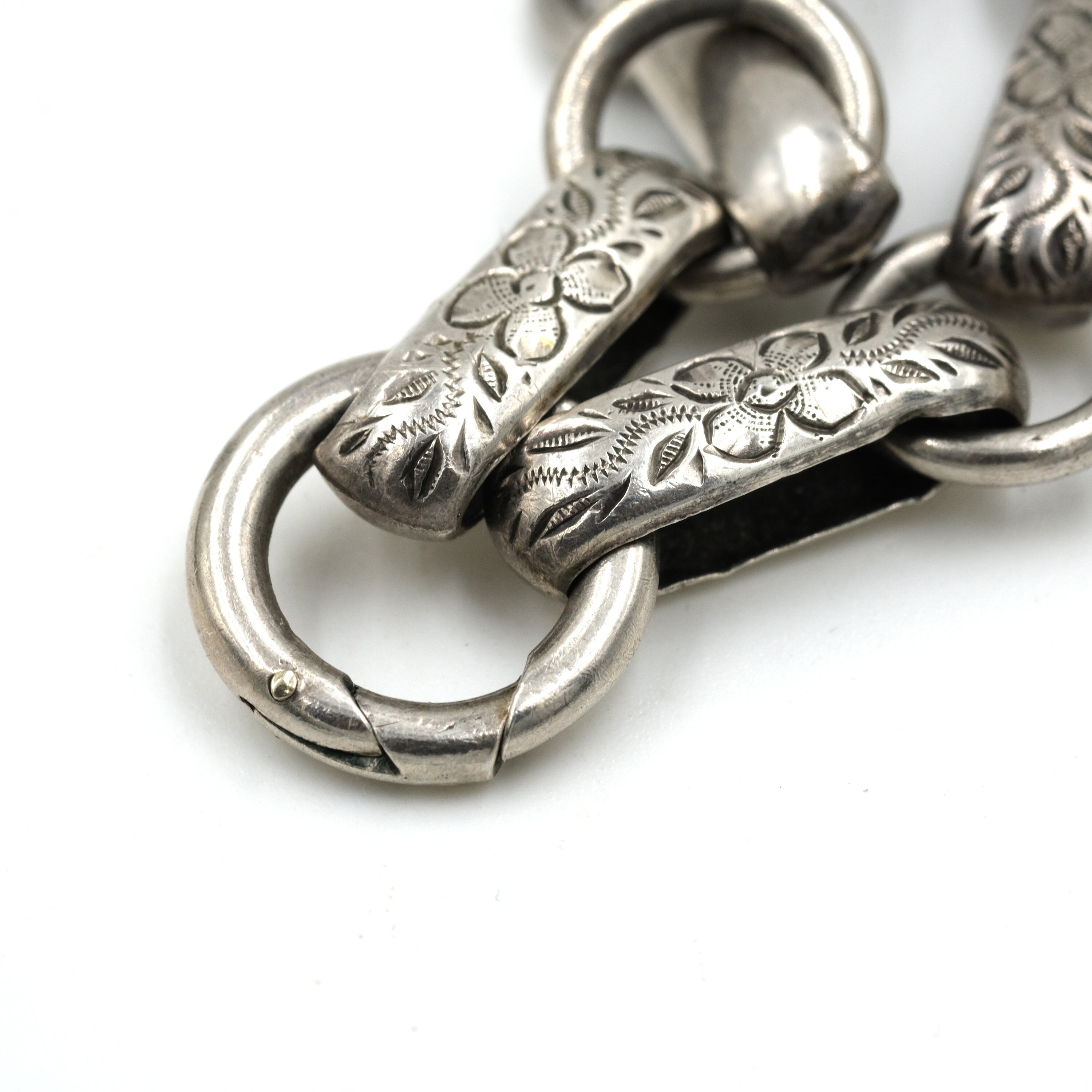Antique 1905 English Sterling Etched Buckle Locket on