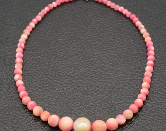 Vintage Pink Pearlized Graduated Bead Necklace 17"