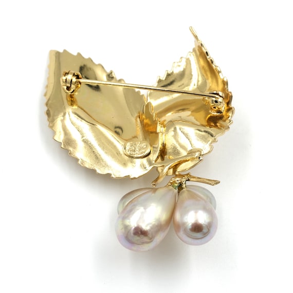 1969 Henkel & Grosse "Pearl" Gold Tone Leaf Brooch / … Gem
