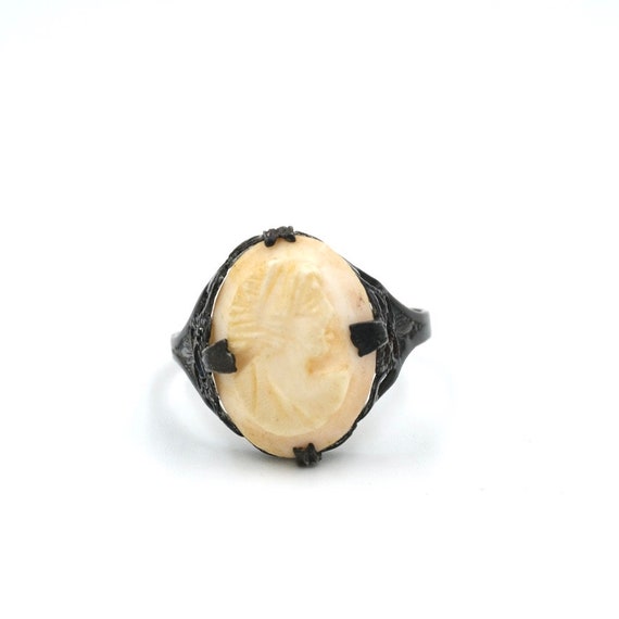 Vintage Sterling Silver Cameo Ring Size // Carved Bone Cameo