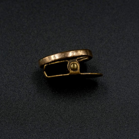 Pince à Cravate Vintage Dorée Avec Bouton En Nacre - Occasion Bon état