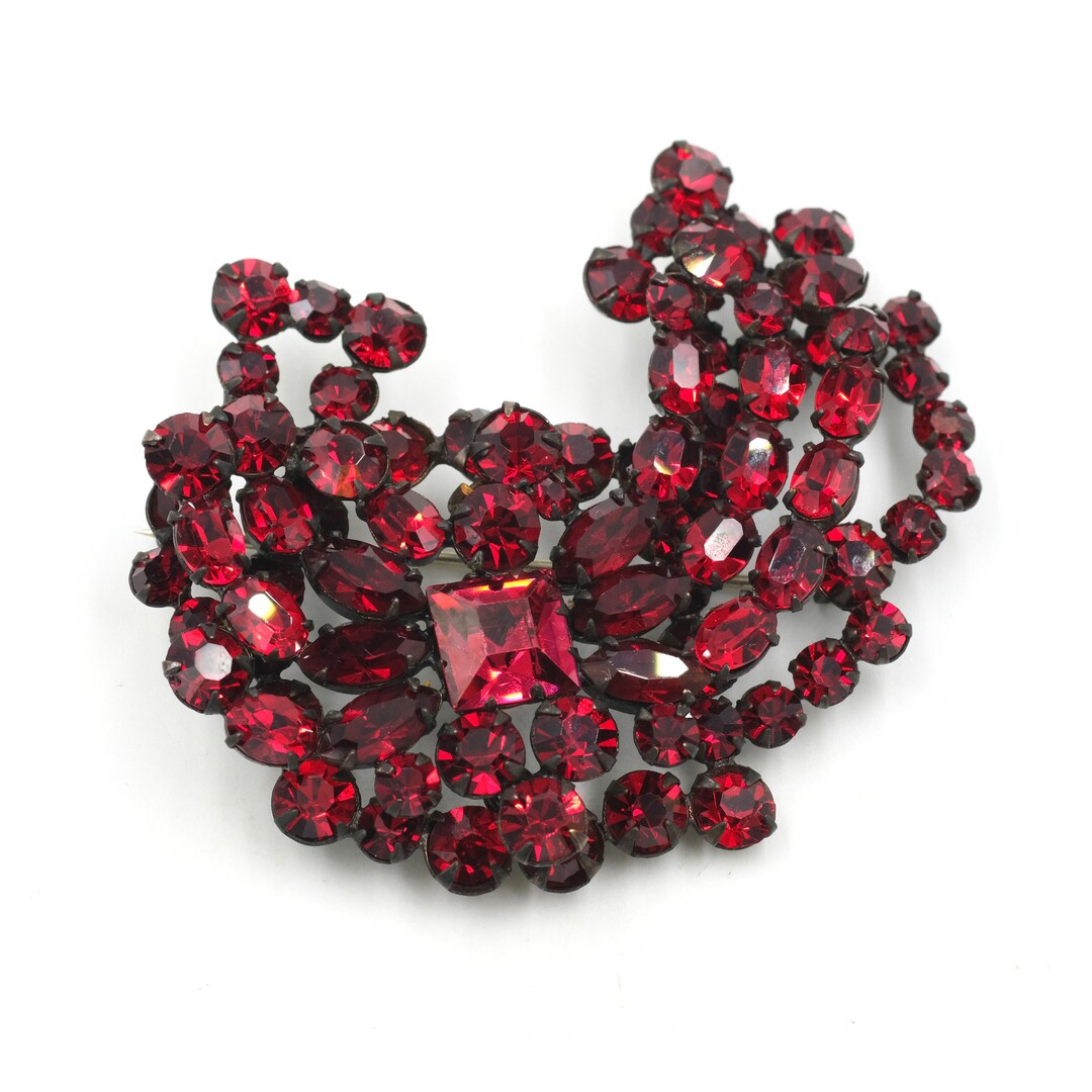 Vintage Signed Schreiner Red Ruby Glass Rhinestone Brooch 2.6