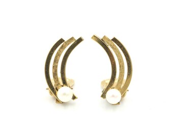 Vintage Gold Tone Faux "Pearl" Clip On Earrings .9"