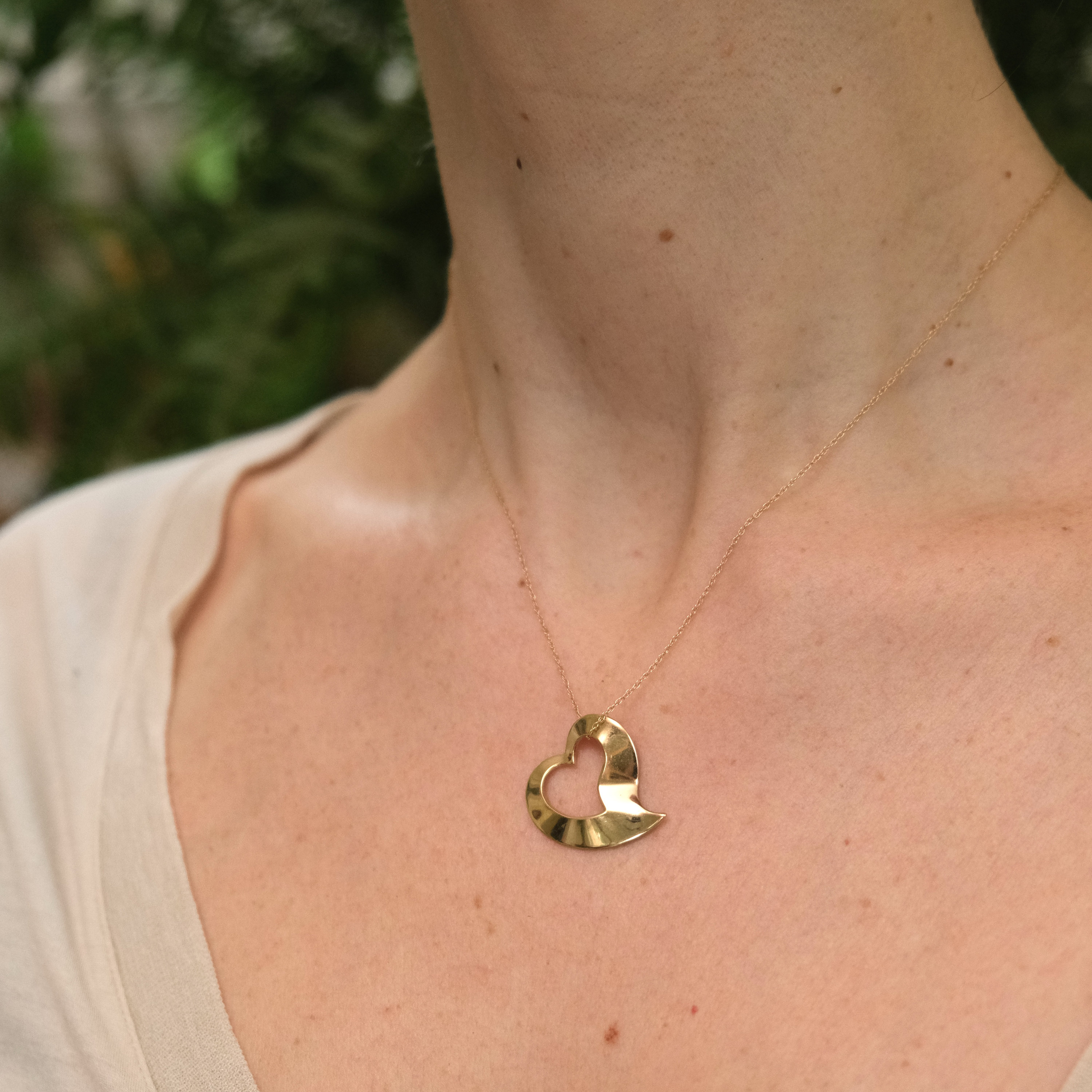 Vintage 14kt Gold Heart Necklace 16.25