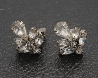 Vintage Weiss Rhinestone Clip On Earrings .9"