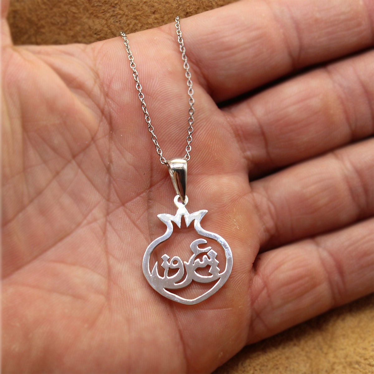 VASSAGO Collana Ankh Croce Occhio di Horus Turchese Ciondolo chiave della vita dell'antico Egitto Amuleto con simbolo di protezione del disco solare alato Gioielli religiosi per donne