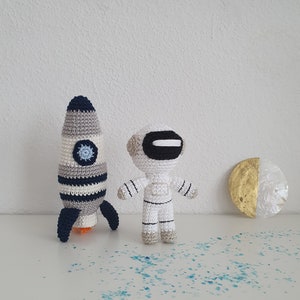 Astronaut & Rocket Playset Crochet. Outer Space Amigurumi Collection