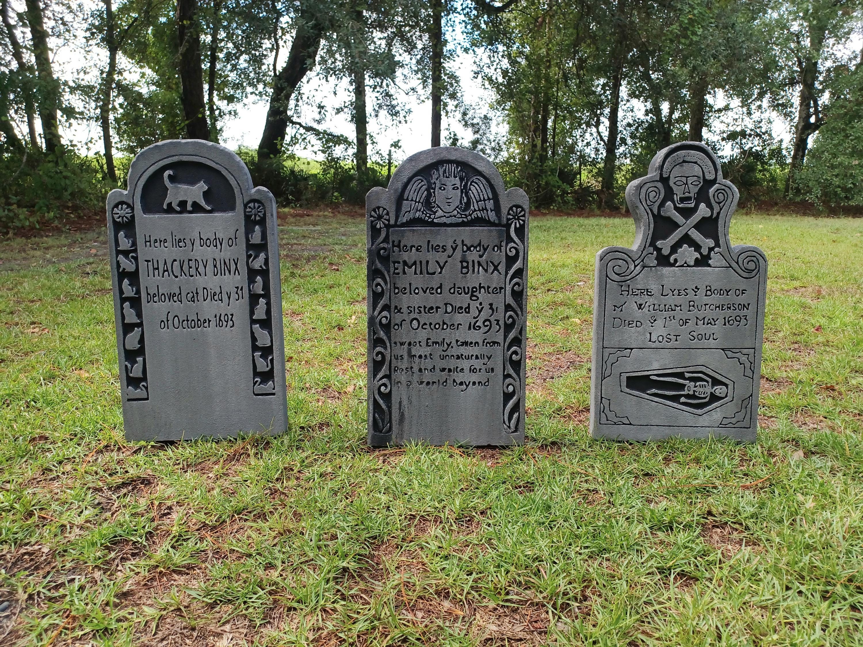 Hocus Pocus Tombstones Set: Handmade Halloween Movie Props - Etsy