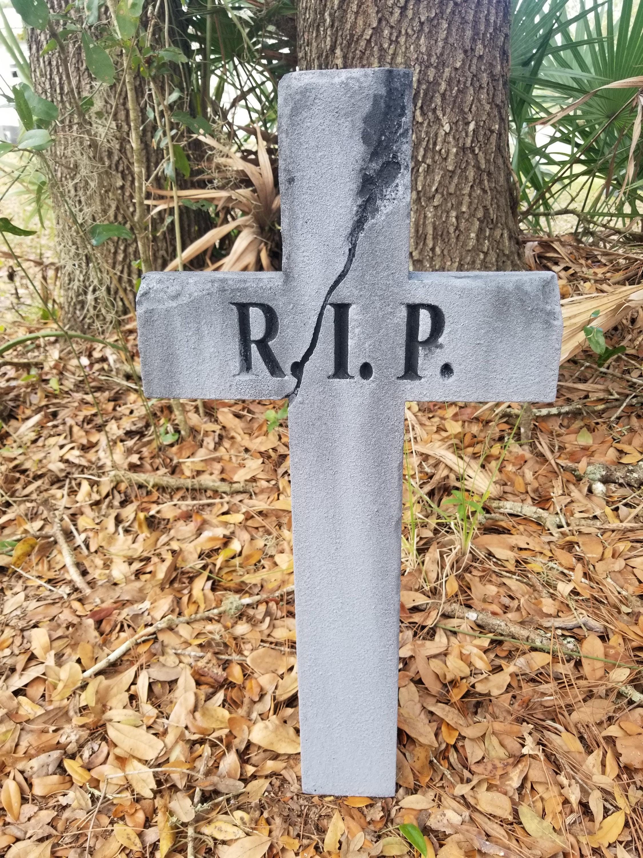 RIP Cross Prop Aged Gray Stone Halloween Tombstone Gravestone Halloween ...