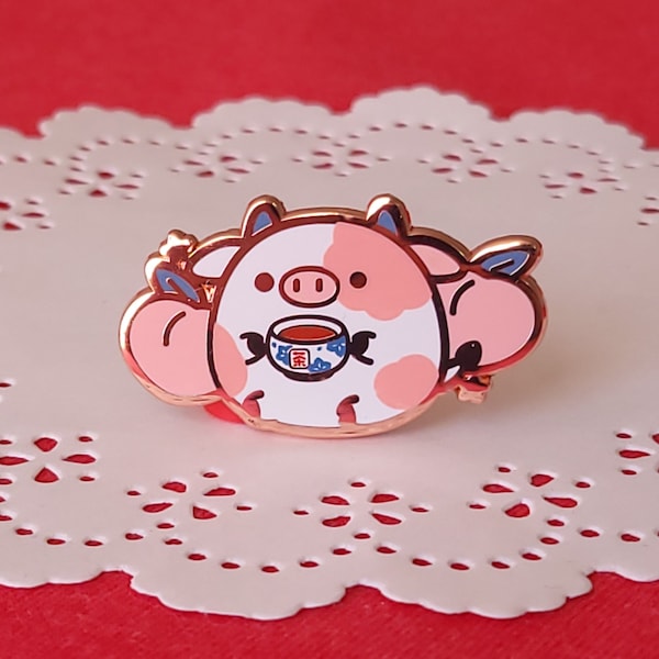 Peach Moolong Tea Enamel Pin