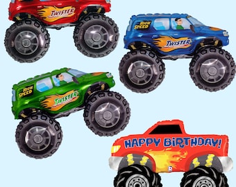 Puede incluir: Cuatro globos de camión monstruo rojos, azules, verdes y naranjas con las palabras "High Speed" y "Twister" impresas en ellos. El globo naranja tiene las palabras "Happy Birthday!" impresas en él.
