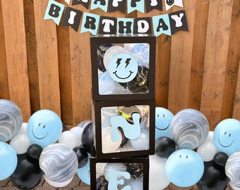 Cajas de globos azules "Un chico feliz" / Decoraciones para fiesta de cumpleaños "Un chico feliz" / Artículos para fiesta de primer cumpleaños "Un chico feliz" / Cajas de globos
