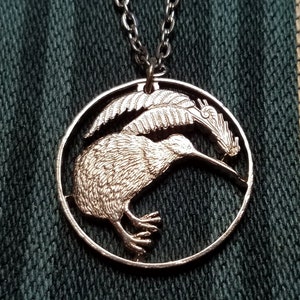 ニュージーランド キーウィ カットアウトペンダントトップ 金鍍金仕上 新品 ニュージーランド キーウィコイン カットアウトペンダントトップ 金