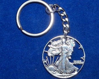 Llavero de medio dólar Walking Liberty, joyería con monedas talladas, joyería artesanal, estilo bohemio, hecho a mano.