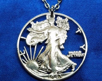 Colgante Walking Liberty, medio dólar estadounidense, plata .900, joyería con monedas talladas, joyería artesanal, estilo bohemio.