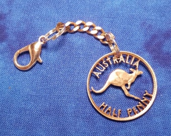 Kangoeroe rits pull, Australische halve cent, handgekapte munt sieraden, munt rits pull, munt rits charme