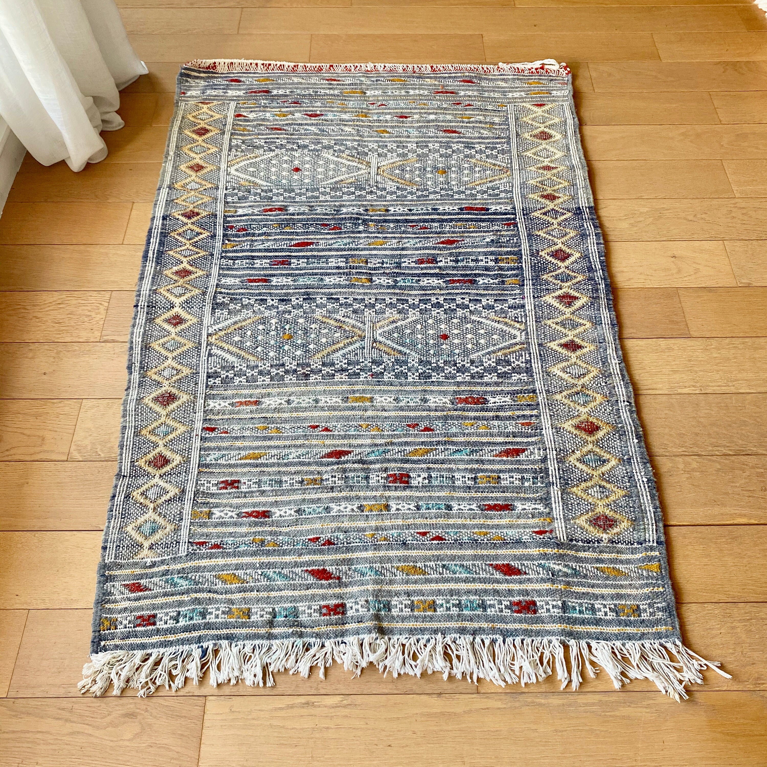 Tapis Berbère Tiflet, Tapis Kilim Marocain, Tifelt Authentique 142x93 cm/4.7x3.1 Pieds