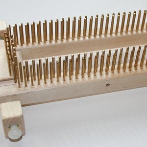 Small Gauge Kiss Knitting Loom