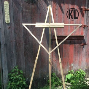 Weaving Loom Easel for Kiss Loom Triangles