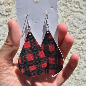 Black/Red plaid  Earrings