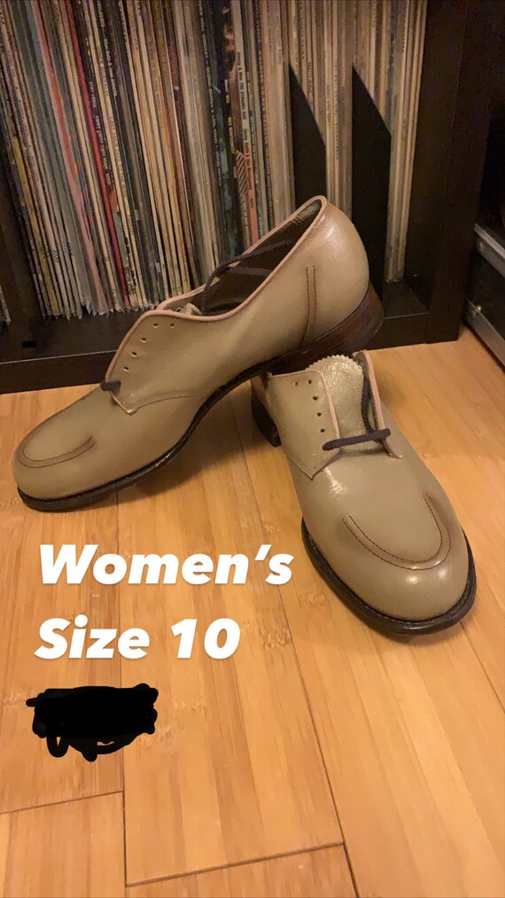 Deadstock 1950’s Women’s Bucks Shoes size 10