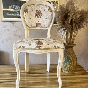 Vintage accent French chair.White boudoir chair.Lovely dining chair.Brocade Damask Jacquard Embossed fabric. image 5