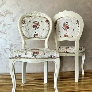 Vintage accent French chair.White boudoir chair.Lovely dining chair.Brocade Damask Jacquard Embossed fabric. image 4