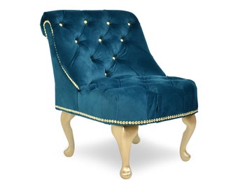 Aveline Handmade Tufted Velvet Chaise Lounge Bedroom Accent Chair Chesterfield Design