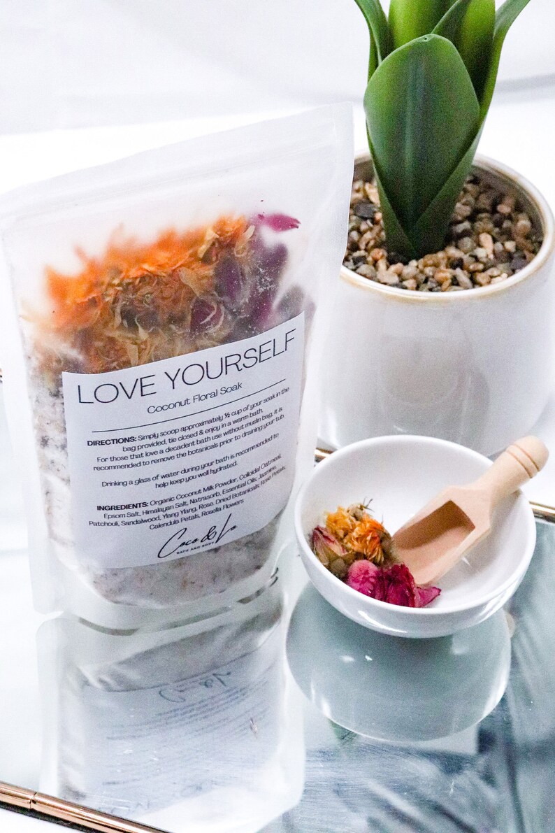 Floral coconut milk bath soak