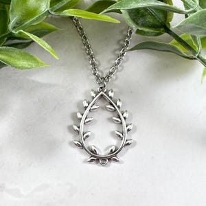 Laurel Wreath Necklace, Greek Mythology Jewelry, Hellenic