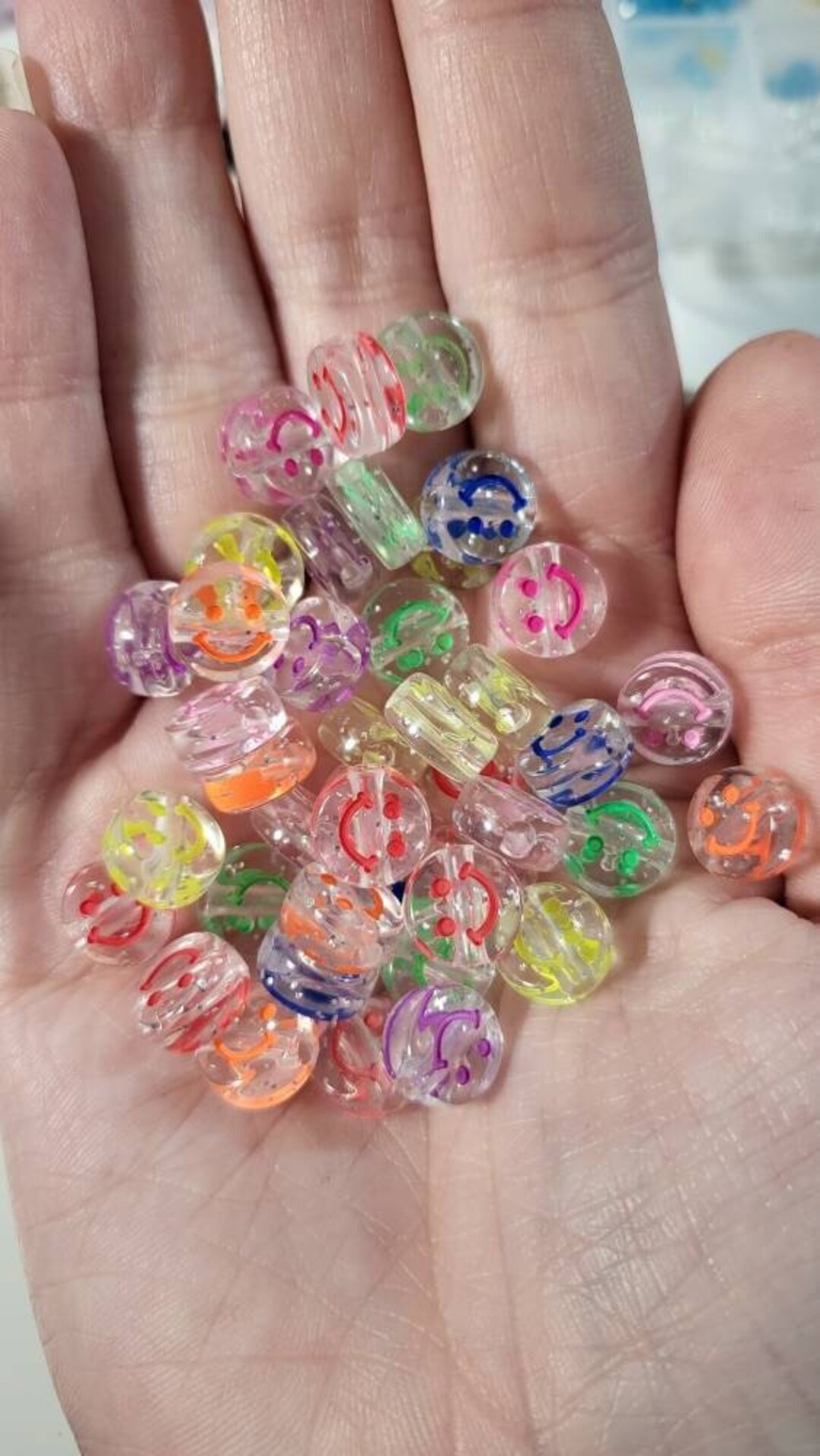 Happy Face Beads - 10mm Glitter Translucent Smile Shape Acrylic or Res –  Delish Beads