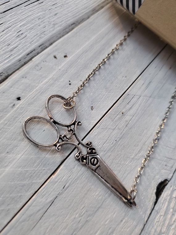 necklace with scissor charm