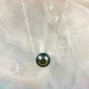 Collier flotteur de perles de Tahiti et chaîne en argent