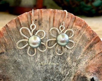 Flower Tahitian Pearl Earrings