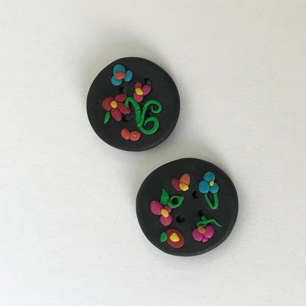Un millésime d’un unique bouton fimo perles - Rare noir Floral bouton ornements embellissements Art perle ronde