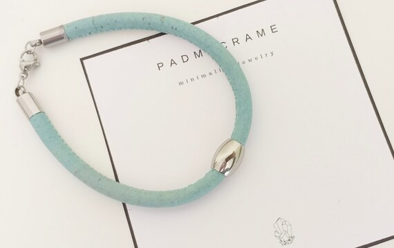 Pulsera de corcho: azul clarito