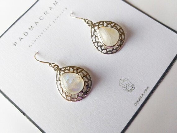 Pendientes de plata de ley y piedra luna