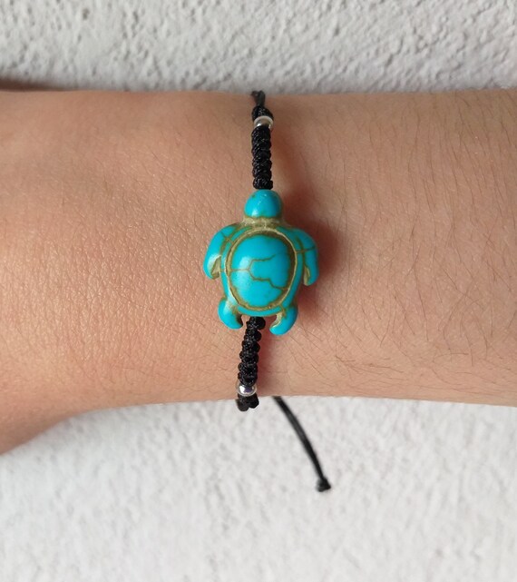 Pulsera relajante tortuga de howlita azul