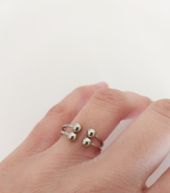 Anillo ajustable bolitas acero