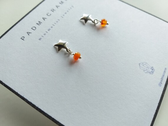 Pendientes estrella de plata de ley y cornalina
