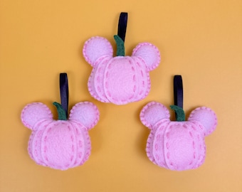 Pastelroze vilten pompoenversiering | Halloween boomdecoratie | Vilten pompoen | Kindvriendelijke herfstdecoratie | Pastelkleurige Halloween decoratie