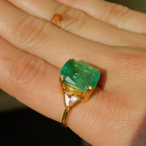 Natural Cushion Cut 9.50 Carats Emerald And Rose Cut Triangle  Engagement Ring / May Birthstone Gift Emerald Ring / Zambian Emerald