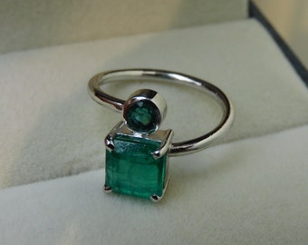 Natural Emerald Solid 14k Gold Ring / Womans Engagement Ring / Gift For Her / Anniversary Gift For Womans/ christmas gift