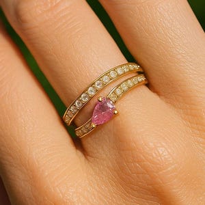 Natural Pink Sapphire And Diamond Engagement Ring / 18K Solid Gold Women Gift Pink Gemstone Ring / Anniversary Wedding Gift Ring