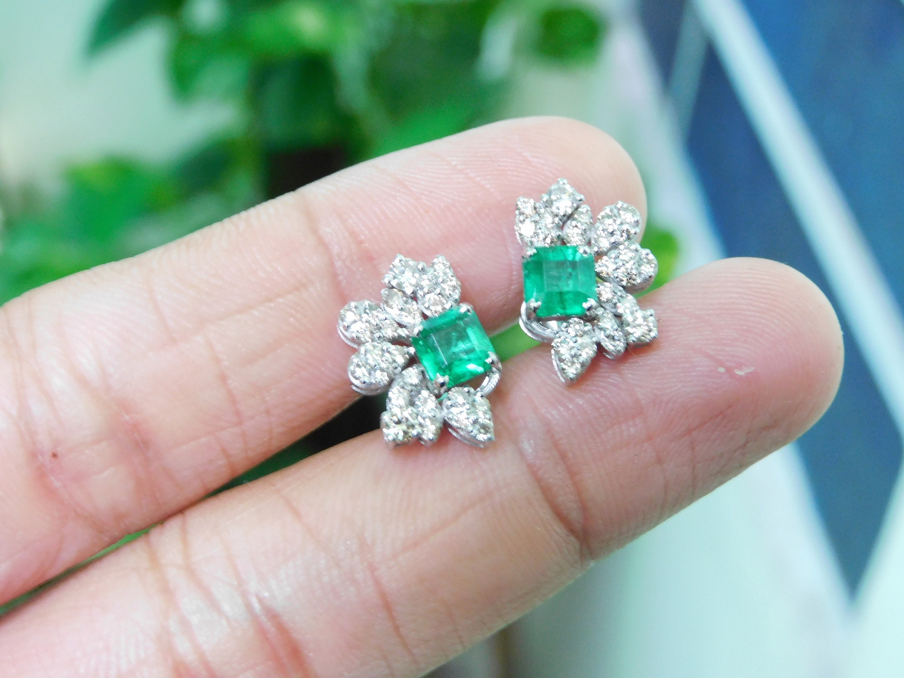 Solitaire Emerald Stud Earrings in 18K White Gold