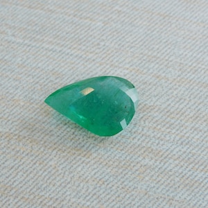 18 Carats Fancy Checker Cuting Natural Emerald Loose Stone For Jewellery Making / Best May Birthstone For Ring And Pendant
