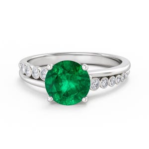 Round Shape Natural Emerald Engagement Ring / 18k Solid Gold Art Deco Style Womens And Girls Ring / Anniversary Surprised Ring