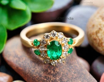 Vintage Oval Emerald and Diamond 18k Gold Ring - May Birthstone Women Ring