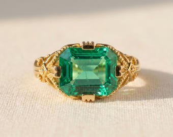 Vintage Natural Emerald Ring in 18K Solid Gold / Stylish Victorian Style Emerald Engagement Ring For Womens And Girls/ christmas gift